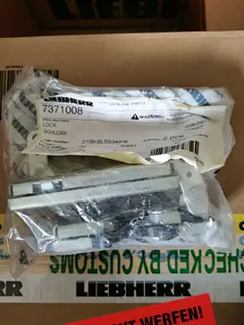7371008